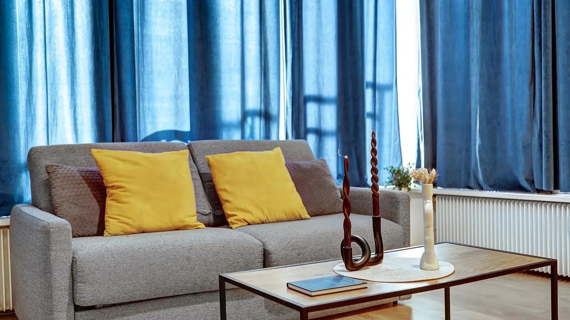 Apartment Charme Contemporain Pres De La Villette - 4P Paris