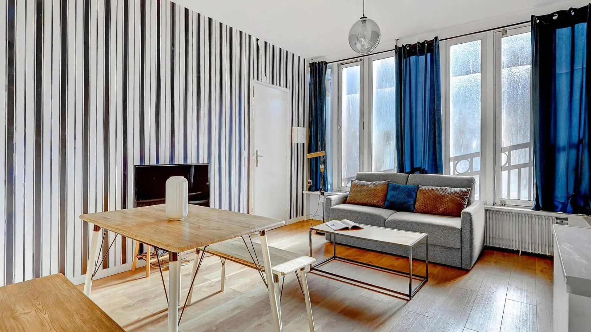 Apartment Charme Contemporain Pres De La Villette - 4P Paris France